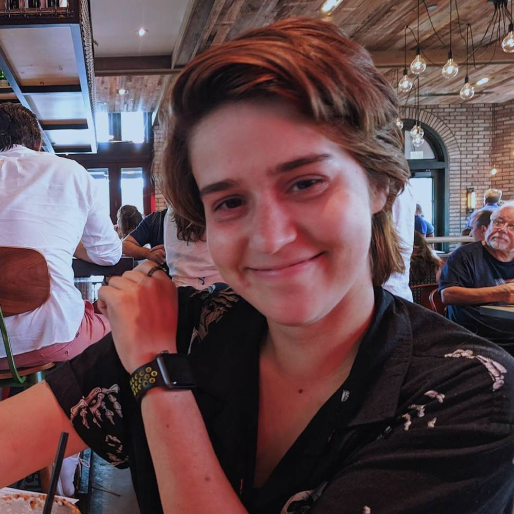 Meet your Posher, Elizabeth